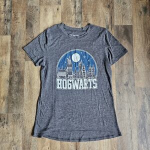 Harry Potter Junior Women’s Hogwarts Graphic T-Shirt – Size S – Charcoal Heather